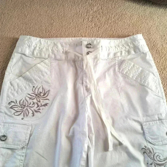 INC International Concepts White Size 10 Cargo Pants  Embroidered Adjustable - Picture 2 of 13